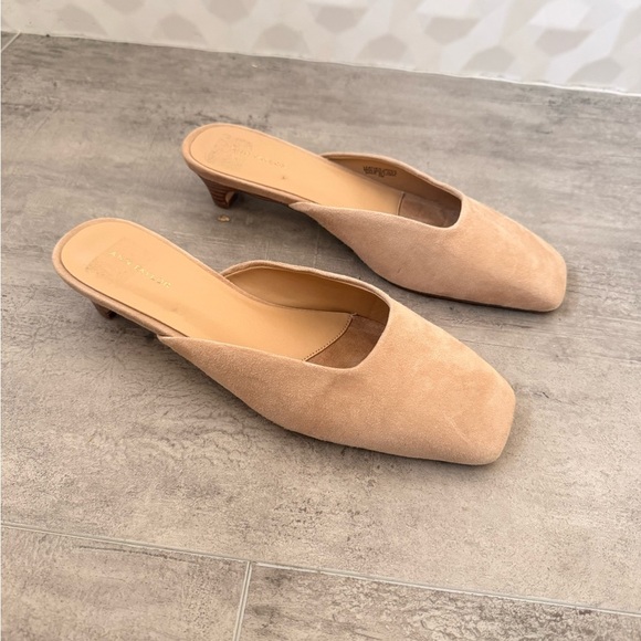 Ann Taylor Suede Kitten Heel Mule Pump Size 7 - Picture 3 of 11